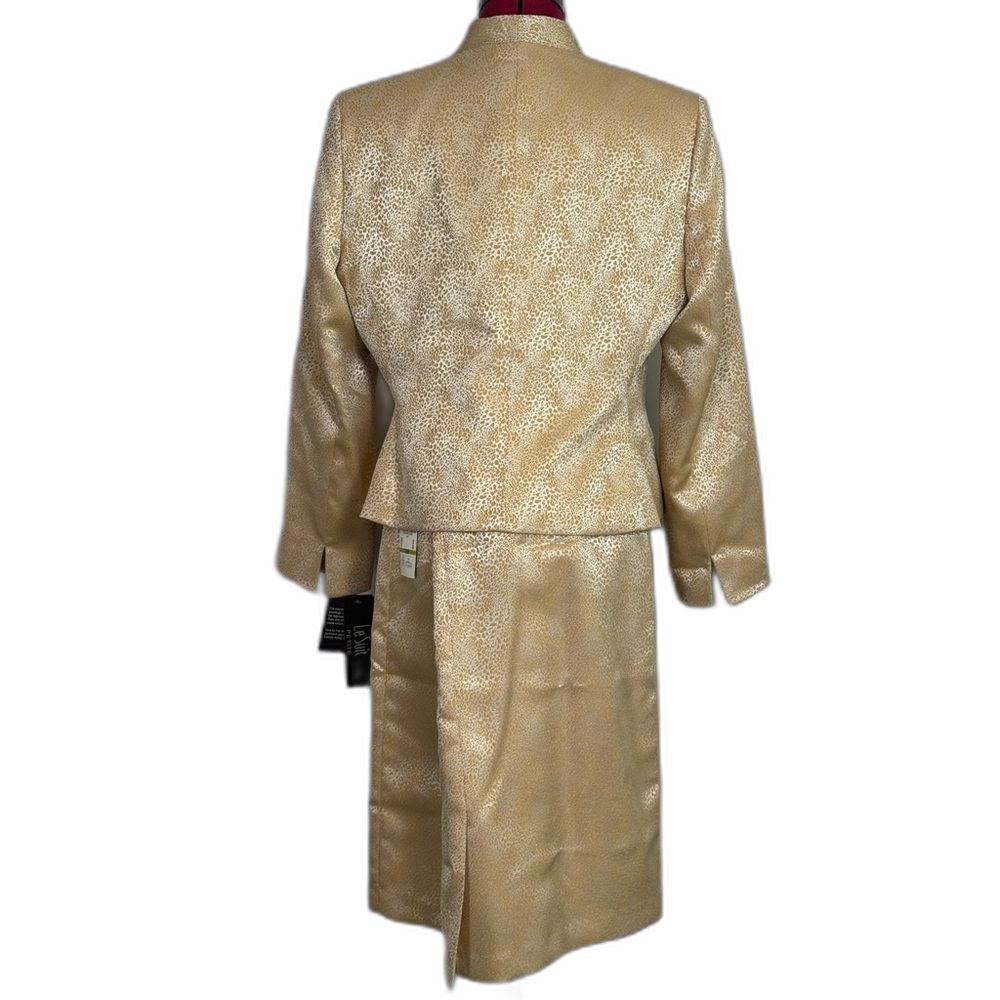 NWT Le Suit Skirt Suit Women Size 10P/14P Gold/Cream 2-Piece Set Blazer & Skirt - Picture 12 of 15